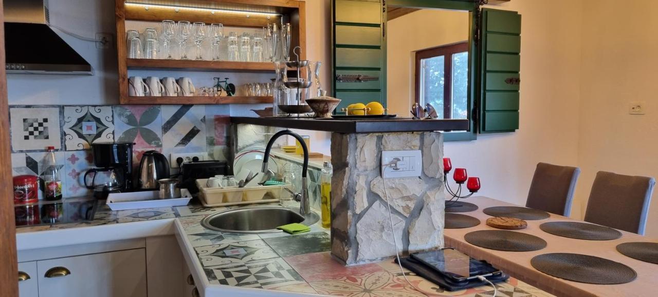 Apartments Misini Dvori ストモルスカ エクステリア 写真